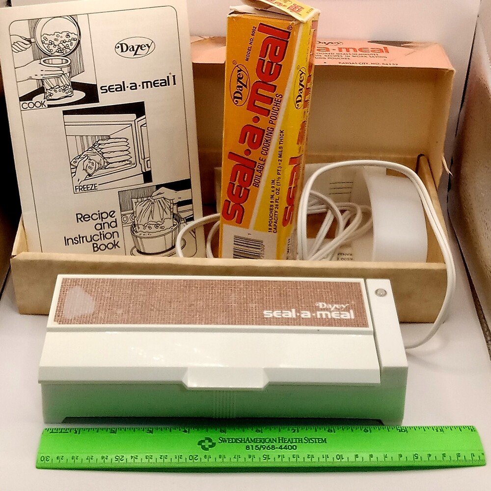 Seal A Meal Vintage DAZEY Original Box Model 5000 Extra Bags Powers Up as is